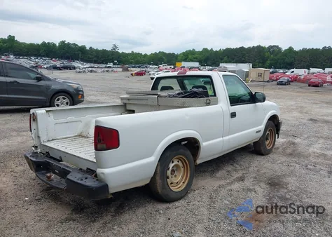 2001 Chevrolet S Truck из США, поврежденный, VIN 1GCCS145118228840